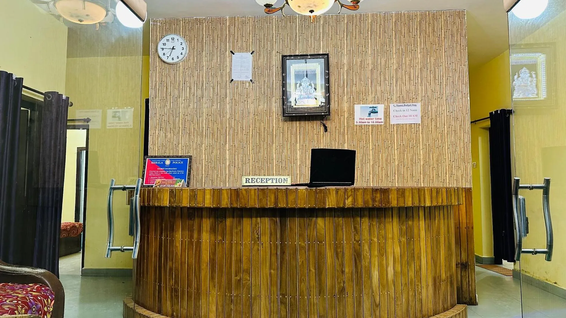 B&B G Mount Budget Stay 무나르 인도